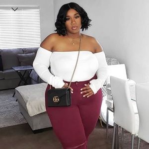 Off Shoulder Bodysuit
Long Sleeve WHITE